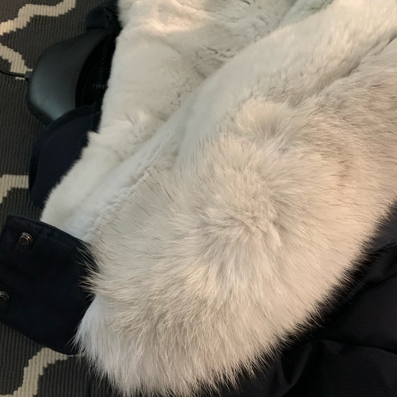 Pajar women’s parka size medium - Picture 6 of 7